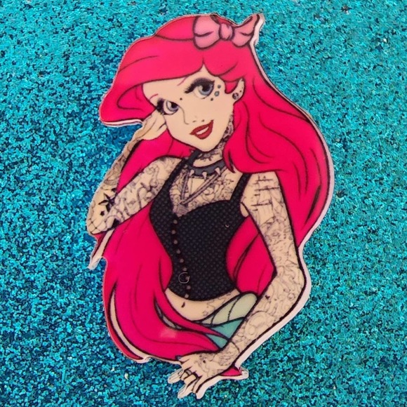 Ariel The Little Mermaid Punk Princess Tattoos Wearing Corset Acrylic Pin - Picture 1 of 3
